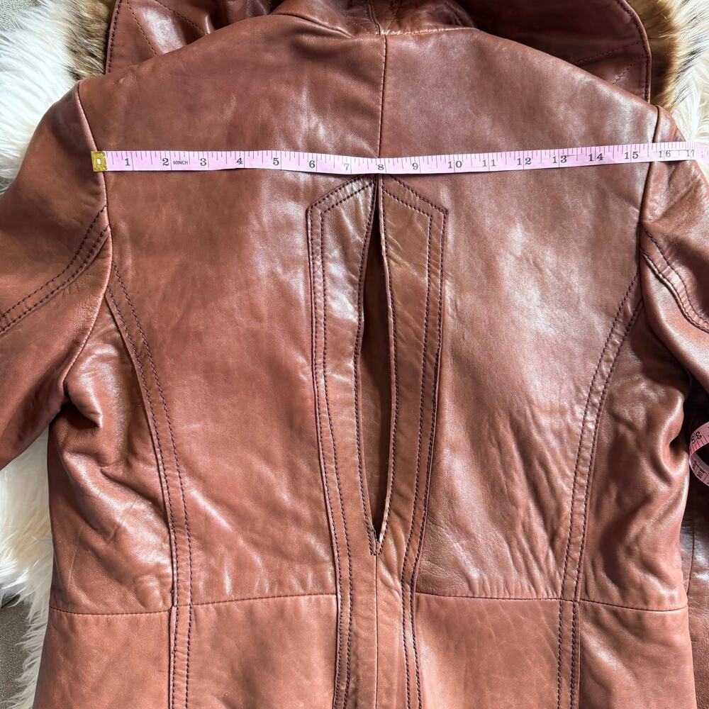 Vintage Brown Leather Coat with Fur Collar - Picture 4 of 15